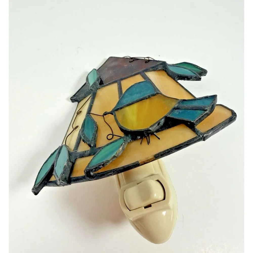 Stained Glass Night Light Bird Birdhouse 5" Tall Leaves Vines Nightlight - Picture 2 of 5